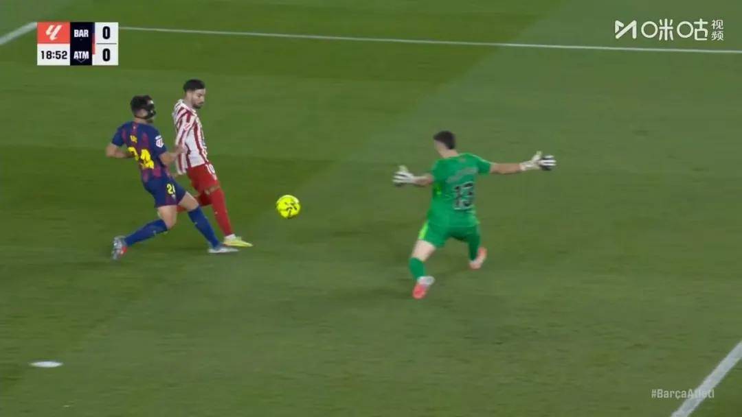 硬碰硬!巴萨3-1马竞 超越皇马领跑西甲