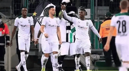 周六014德甲:汉堡主场保级战意拉满,门兴伤病潮下客场韧性几何?