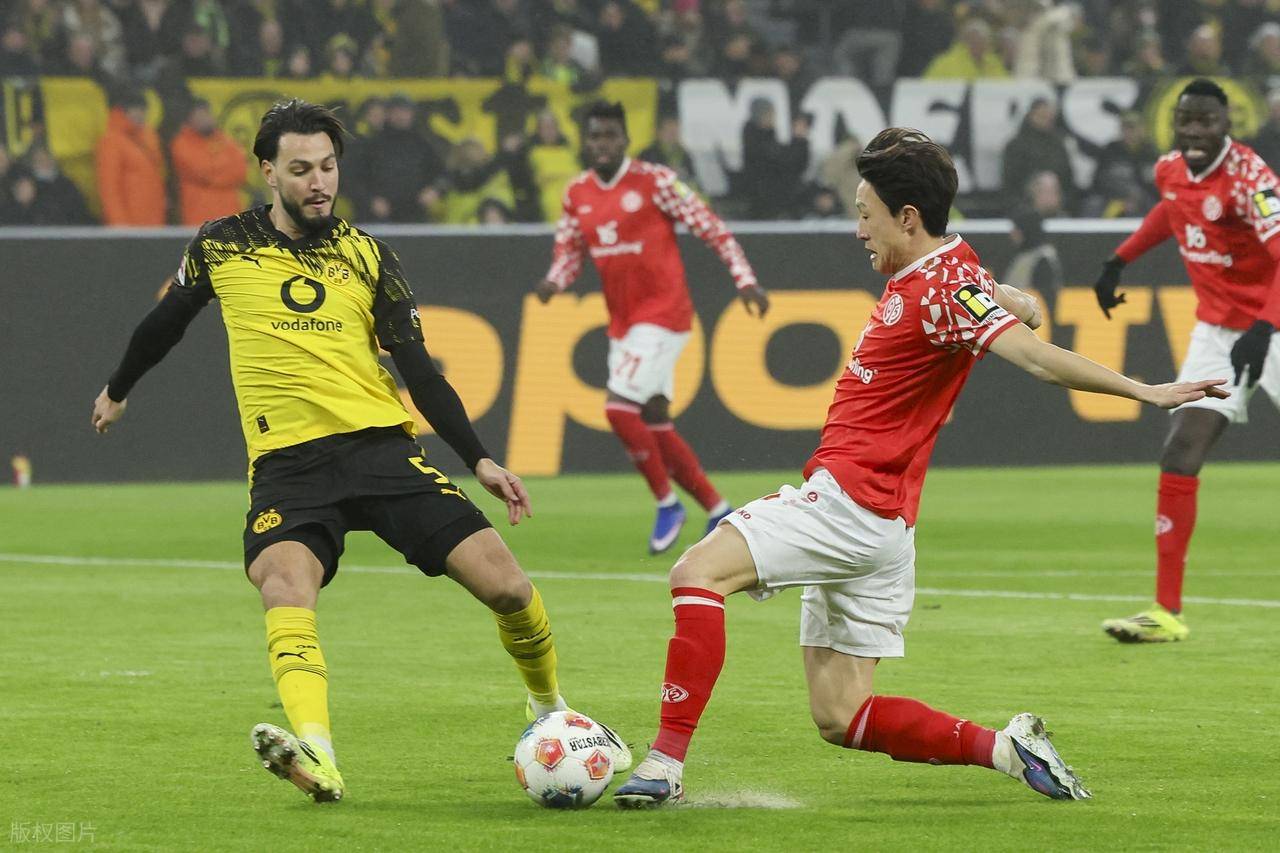 随着美因茨0-4,德甲争冠白热化:拜仁领先优势缩小至3分