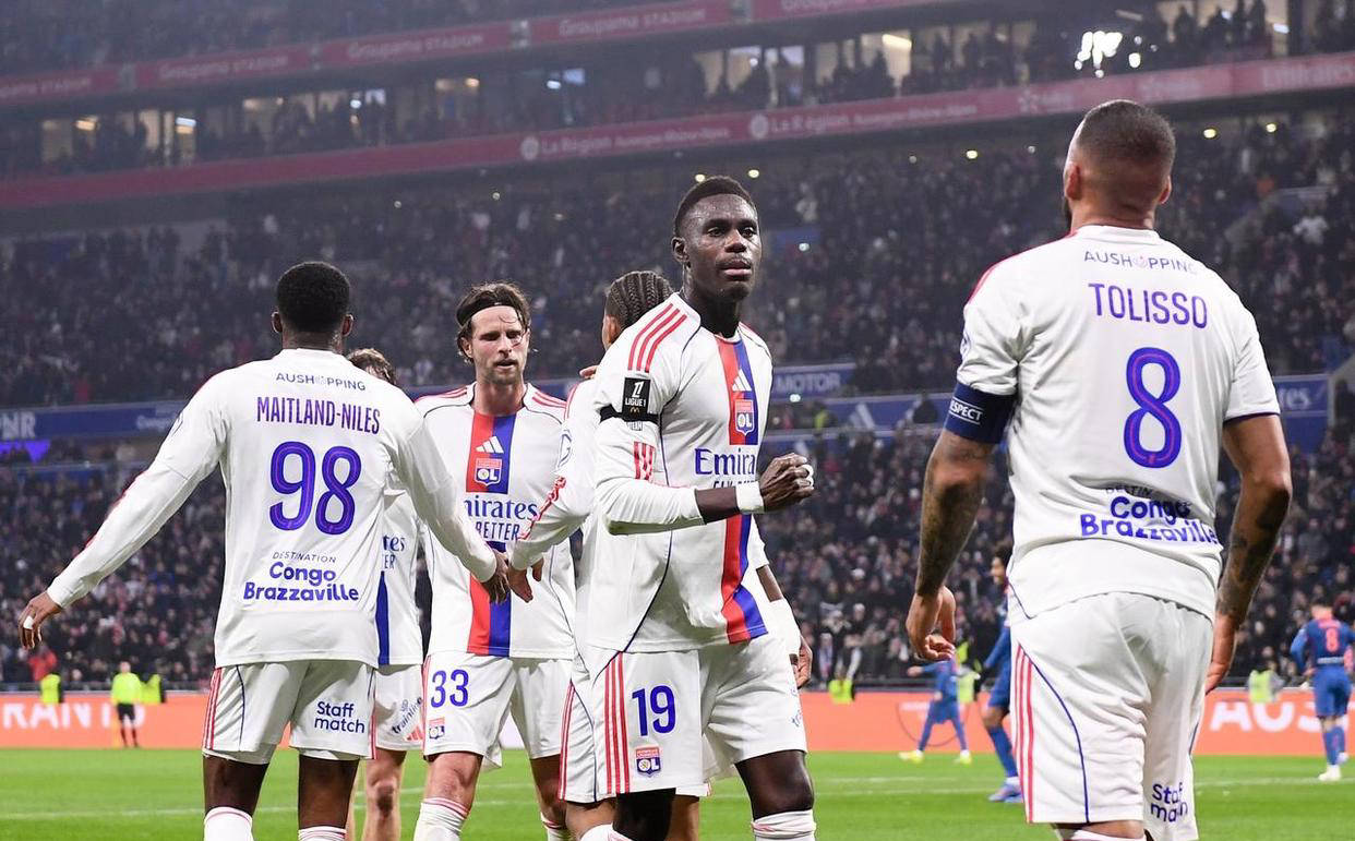 法甲最新积分榜动态:里昂强势稳居前三,多队保级形势严峻